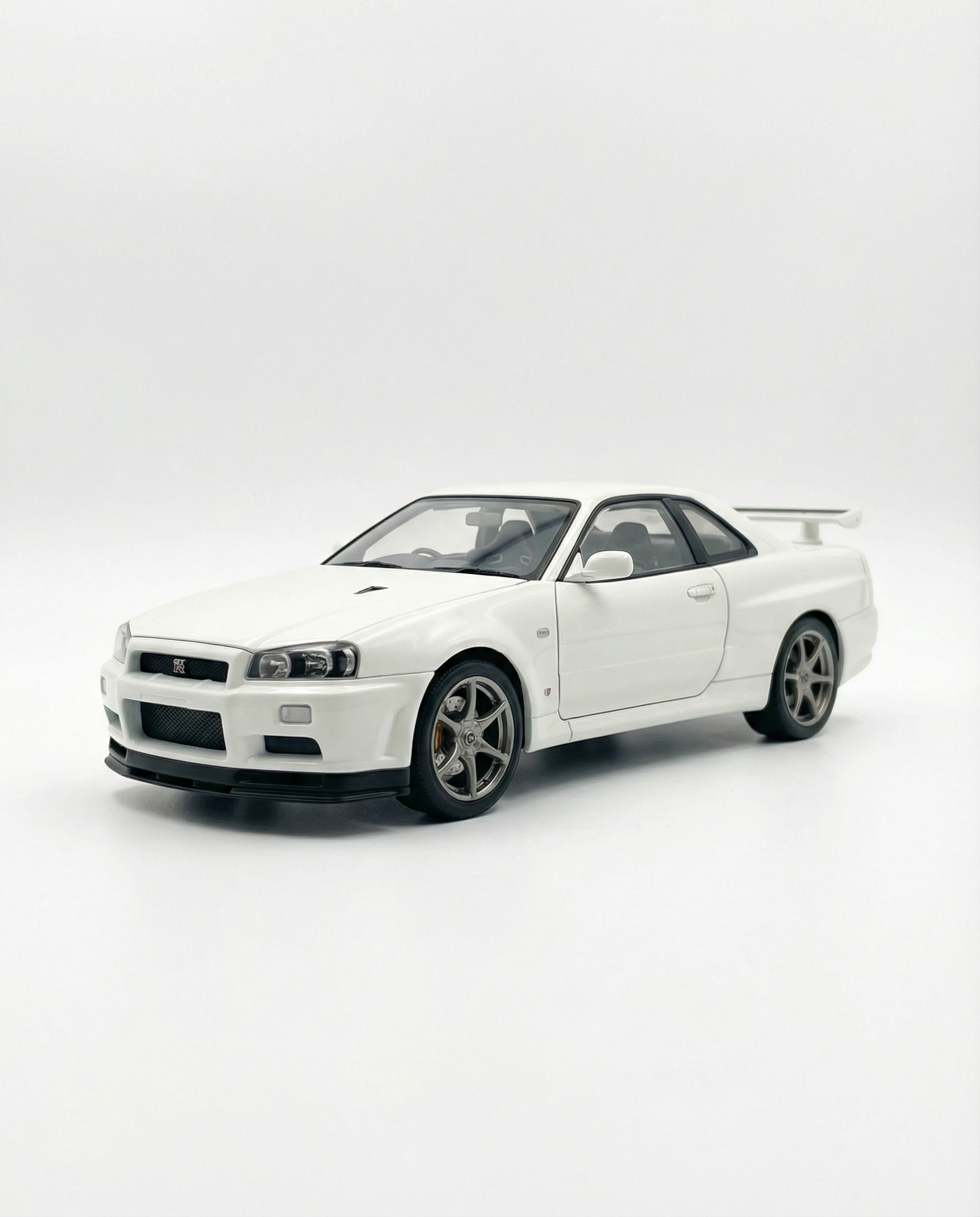 Nissan Skyline GT-R R34 – 1:24 Metal Die-Cast Collector Model